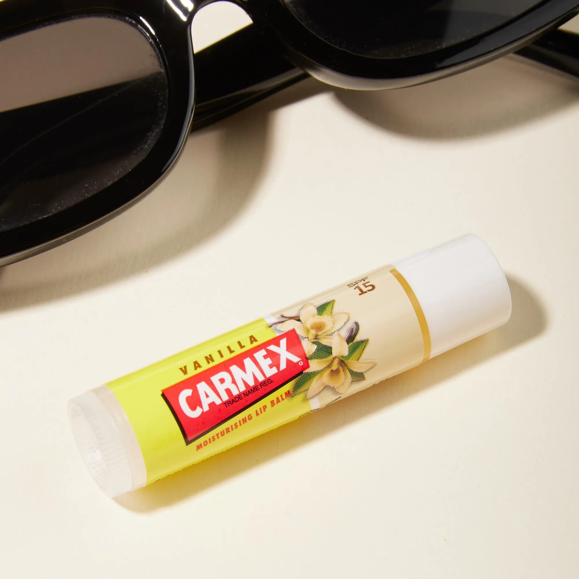 Carmex Vanilla Click Stick 4.25g