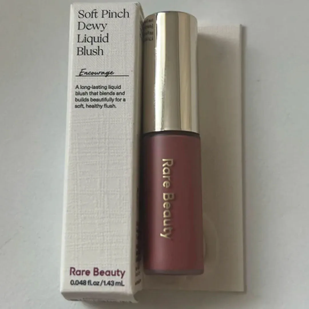 Rare Beauty Soft Pinch Dewy Liquid Blush in Mini